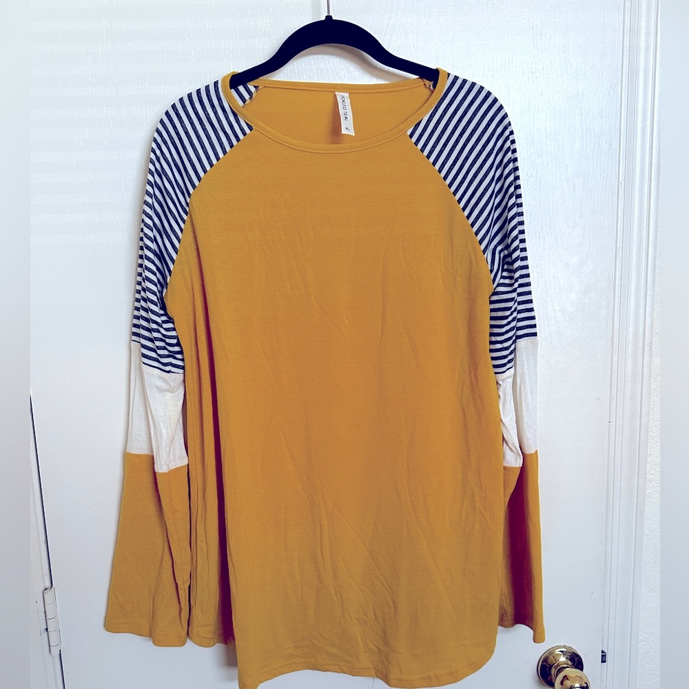 Pullover top